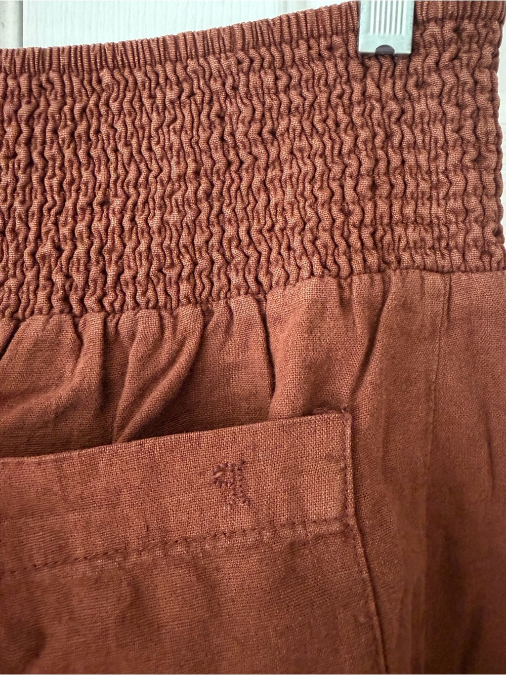 Anthropologie Pilcro Reese Smocked Linen Blend Pull-On Barrel Pants, Size XSP - Picture 8 of 12